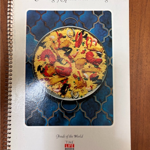 Assorted Cookbook Bundle. - Picture 4 of 4